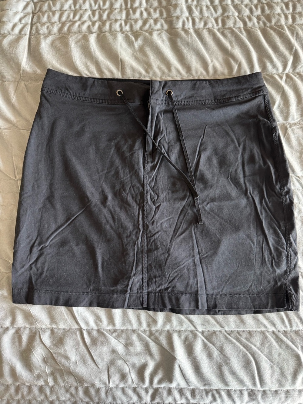 Columbia Black Jersey Drawstring Skort Size 8 Pull on Full coverage shorts